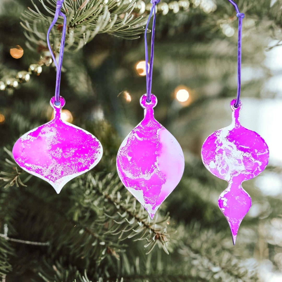 Handmade Alcohol Ink and Resin Christmas Baubles set of 3 - All The Pinks (Bright Pink and Gold)